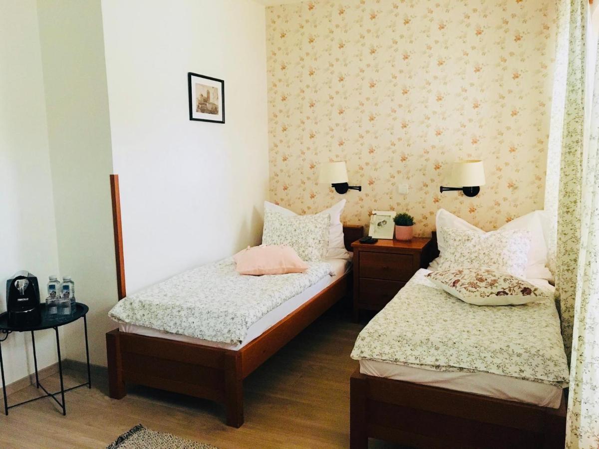 Hotel Posta Sobotka Exteriör bild