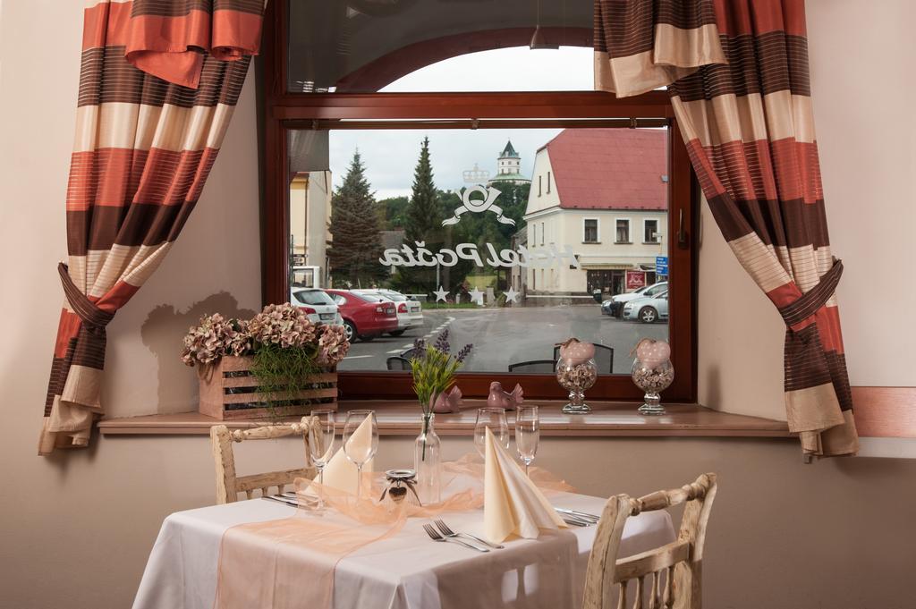 Hotel Posta Sobotka Exteriör bild