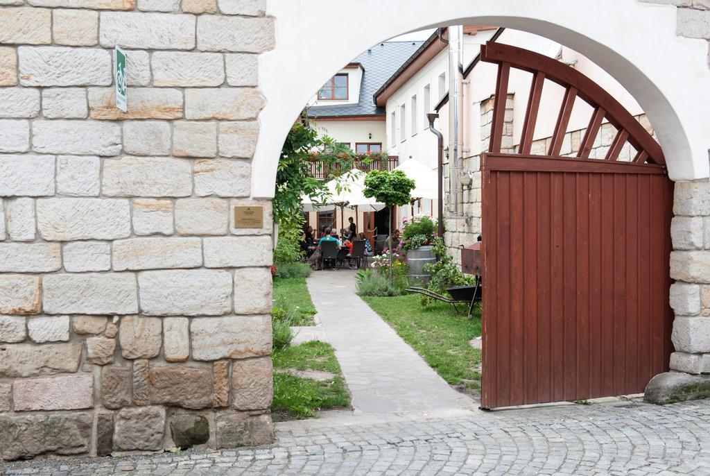 Hotel Posta Sobotka Exteriör bild
