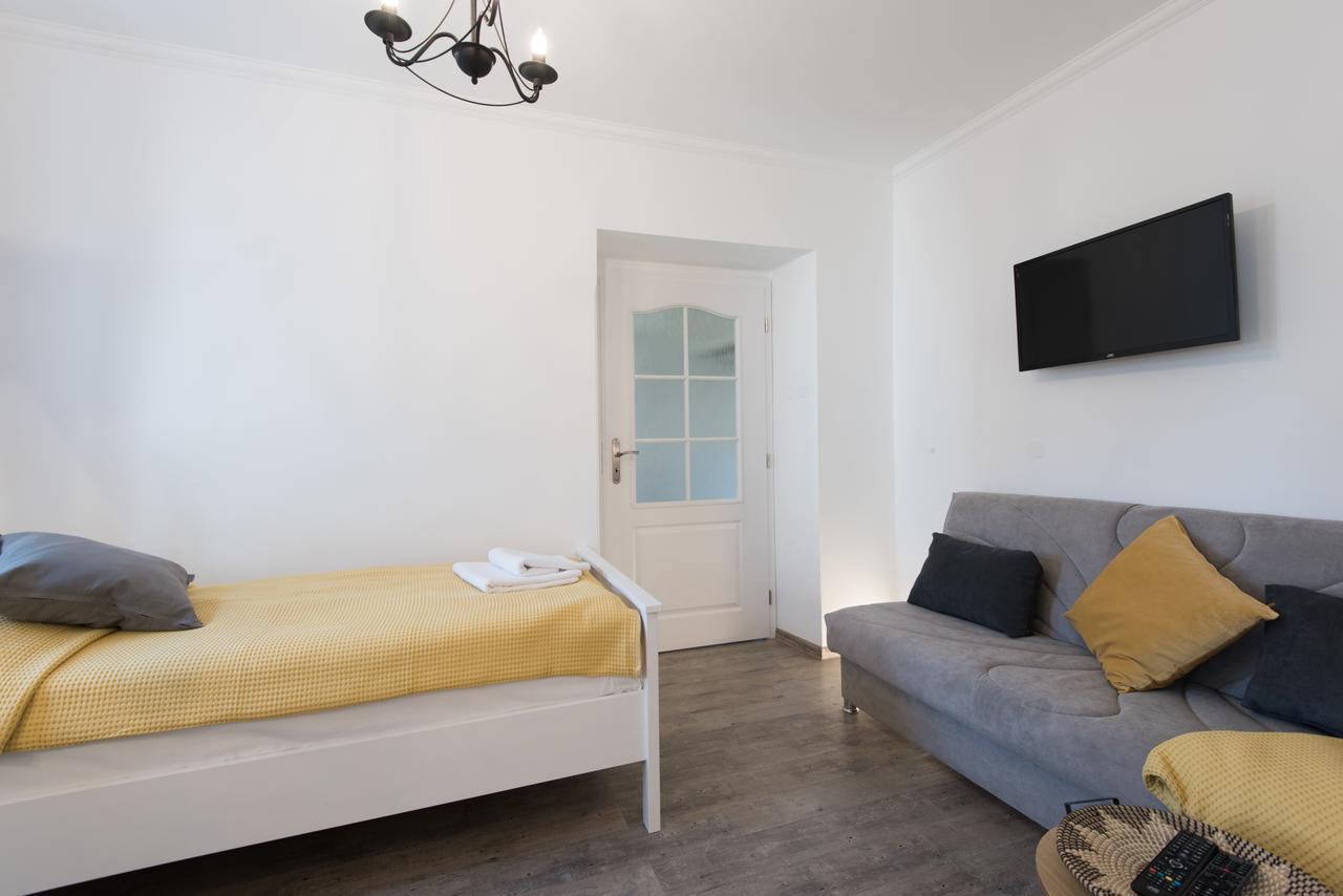 Hotel Posta Sobotka Exteriör bild
