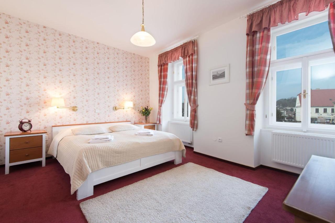Hotel Posta Sobotka Exteriör bild
